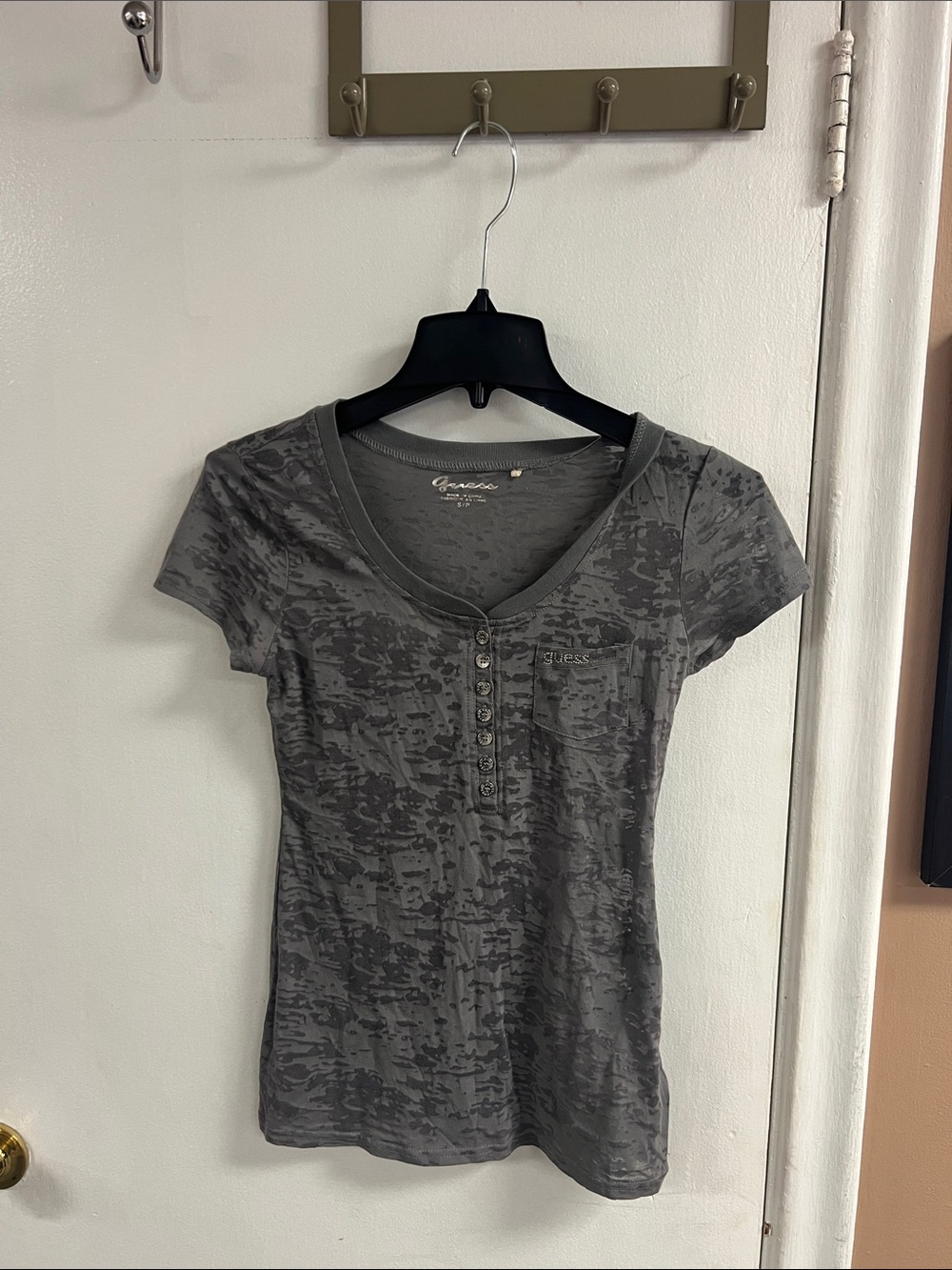 GUESS Gray Burnout Short Sleeve Henley Tee